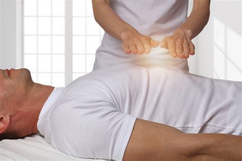 Tantric massage Escort Revuca